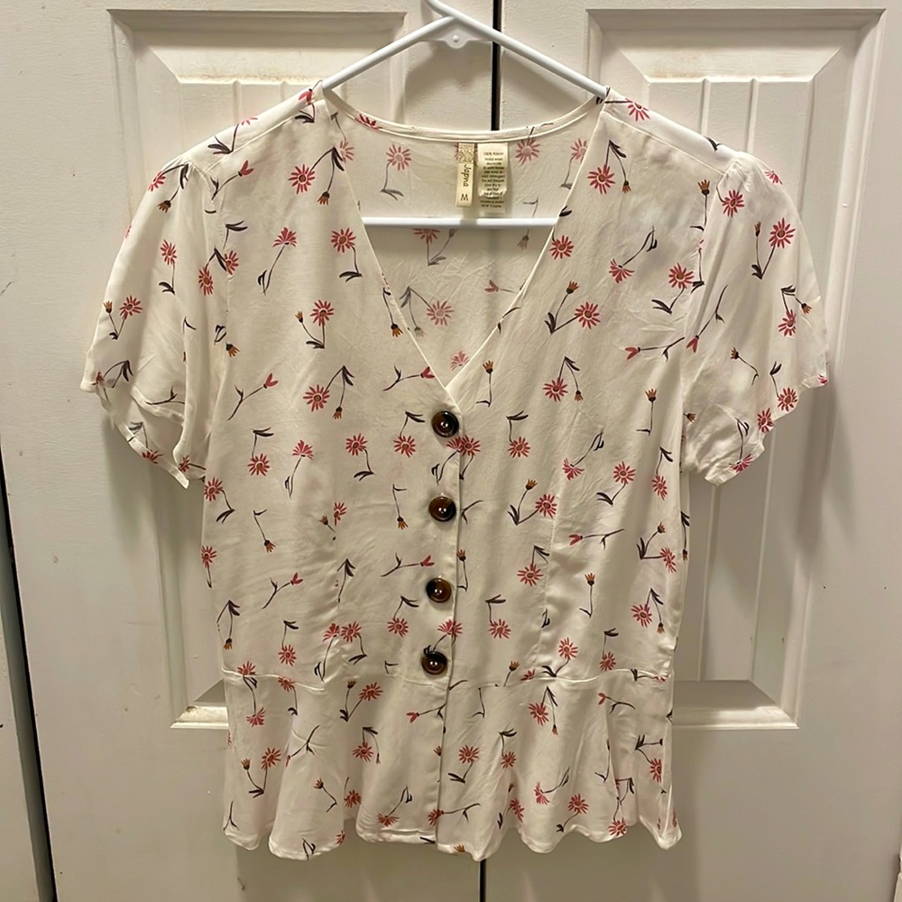 Japna white/pink flowers short sleeve top